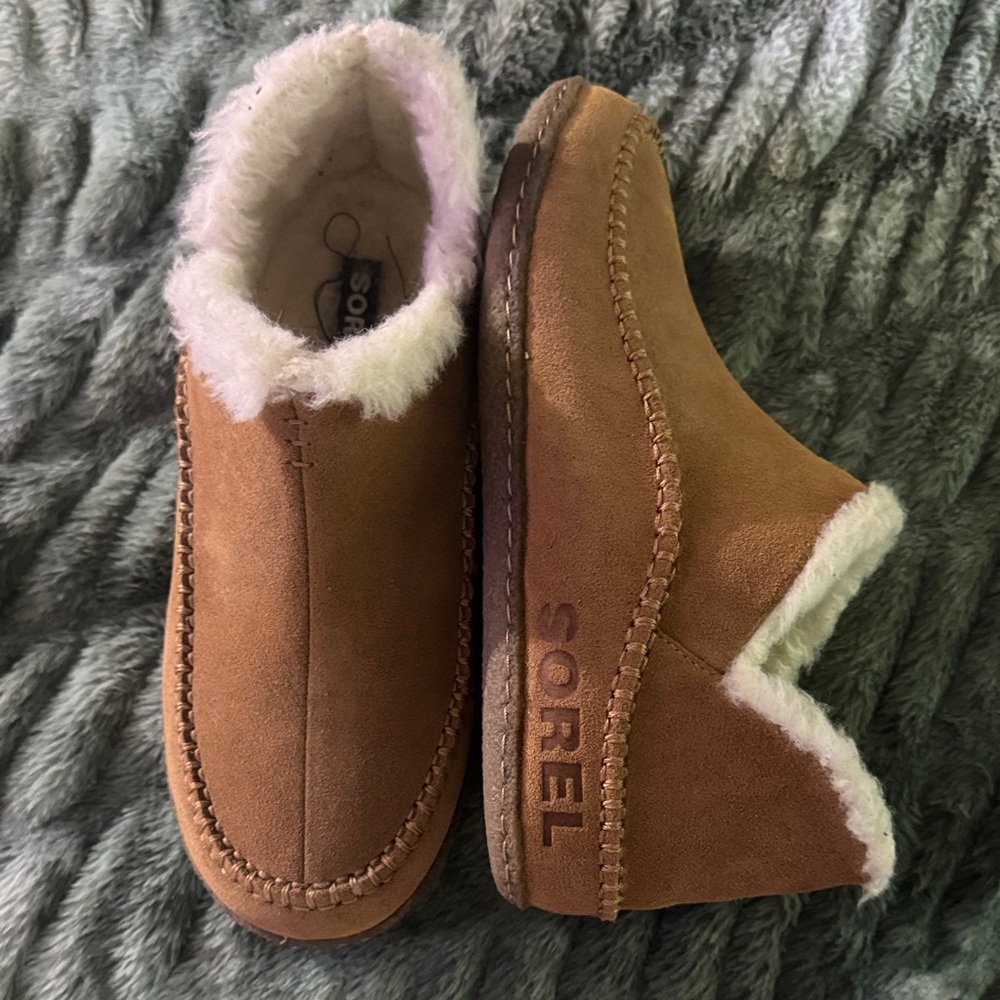 Sorel Chestnut Suede Fleece-Lined Slip-On Slippers